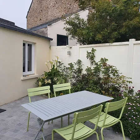Maison De Vaast La Hougue A 200m De La Сен-Вааст-ла-Уг